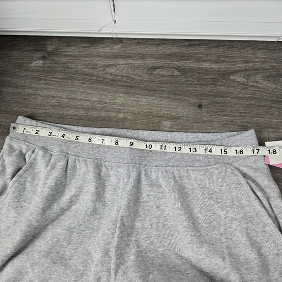 Disney Stitch Sweatpants - Picture 10 of 10